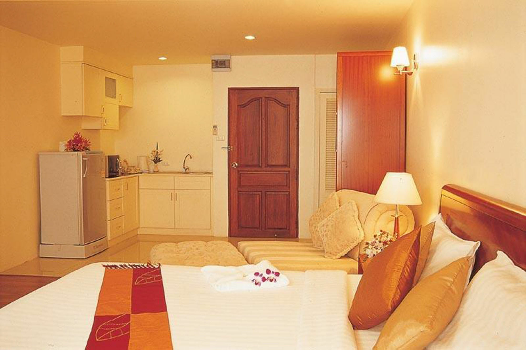 Lk Pavilion Executive Serviced Apartment Pattaya Buitenkant foto